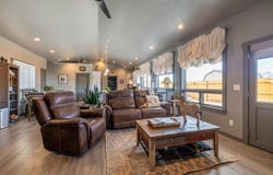 5 Cowboy Dr, Clark, WY 82435