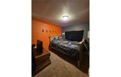 1402 SE Park Avenue, Oak Grove, MO 64075