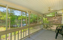 587 Lakeside Cir, Franklin, NC 28734