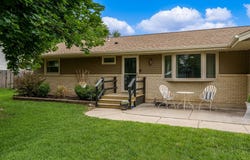 1136 JACKSON, PECATONICA, IL 61063