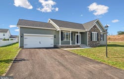 5 COVEY COURT, GETTYSBURG, PA 17325