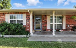 6061 Sunset Dr., Guymon, OK 73942