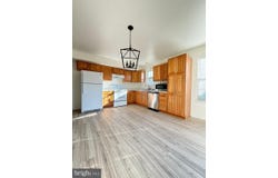 39 ACORN BOULEVARD, LANCASTER, PA 17602