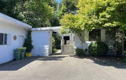 1600 Rhododendron DR, Florence, OR 97439