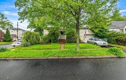 801 Clark St, Linden City, NJ 07036-2717