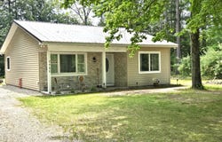 2568 E McTaggart Drive, Mikado, MI 48745