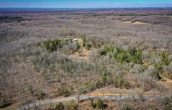 00 Travels Lane, Romance, AR 72136