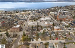 312 GROVE, PETOSKEY, MI 49720