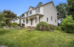 45 CLOVER DRIVE, LITTLESTOWN, PA 17340