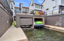 415 Horseshoe Bay North Boulevard, Horseshoe Bay, TX 78657