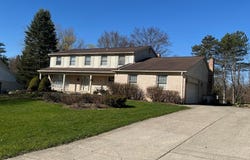 5234 Aintree, Rochester, MI 48306