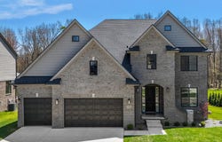 53934 Lawson Creek, Shelby Twp, MI 48316