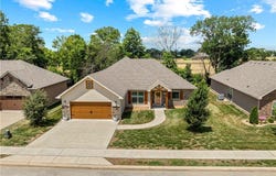 2255 Stonegate Drive, Nevada, MO 64772