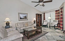 3510 E HAMPTON Avenue, Mesa, AZ 85204