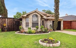 2704 Game Lake Drive, Irving, TX 75060