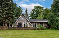 6801 E Hovey Road, Rosebush, MI 48878