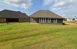 135 LIVE OAK, Oakland, TN 38060