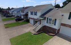 5 Cobblestone Lane, Huntington, WV 25705