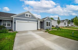 1423 N Village Circle, Kalamazoo, MI 49009