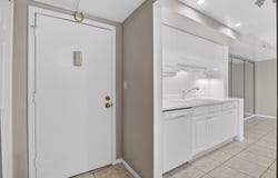 250 NE 20th Street, Boca Raton, FL 33431