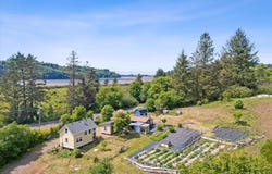 40105 US-101, Cloverdale, OR 97112