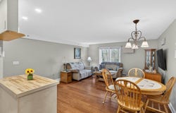 82 Sunset Street, Waterford, CT 06385