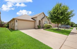 1921 Highlander Court, Fort Worth, TX 76120