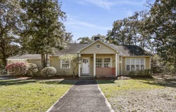 516 College Avenue, DeFuniak Springs, FL 32435