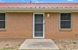 600 N Lake St, Waskom, TX 75692