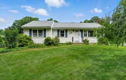 158 Higby Road, Middletown, CT 06457