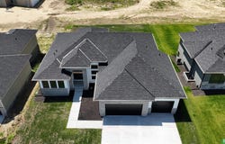 5444 N 212th Street, Elkhorn, NE 68022
