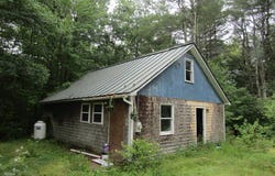 17 Blackberry Road, Searsmont, ME 04973
