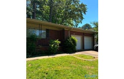 11311 Woodcrest Drive, Huntsville, AL 35803