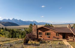6030 HIGHLANDS DRIVE Loop, Kelly, WY 83011