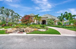 7701 SE Manhasset Place, Hobe Sound, FL 33455