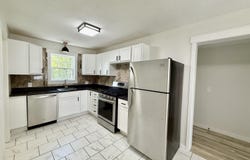 206 E Chestnut Street, Houston, MO 65483