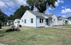 1731 Hillcrest Drive, Carthage, MO 64836