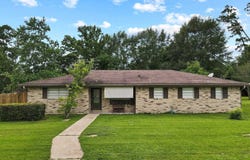 101 Wildwood Drive, Village Mills, TX 77663