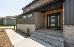 1512 W Parkview Street, Ozark, MO 65721