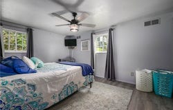 1260 6th St, Castle Shannon, PA 15234