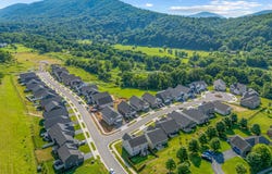 Savannah Dr. NE, Roanoke, VA 24012