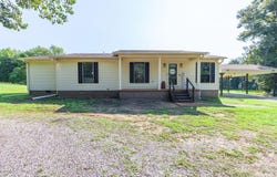 3435 Exchange Road, Wildersville, TN 38388