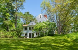 16 Oak Street, Kennebunkport, ME 04046