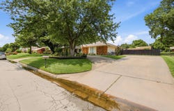 2702 Edgewood, Enid, OK 73703