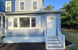 433 E MAPLE Avenue, LINDENWOLD, NJ 08021