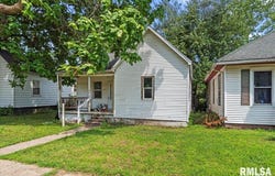 1715 CLAY Street, Springfield, IL 62703