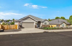 1174 Highlands Drive, Eagle Point, OR 97524