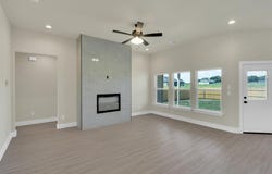 530 E Lamar Street, Palmer, TX 75152
