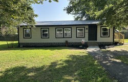 2750 Walden St, Coolville, OH 45723
