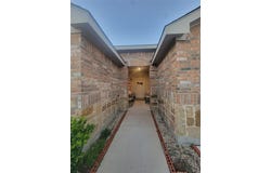 3400 Quiet Valley Road, Fort Worth, TX 76123